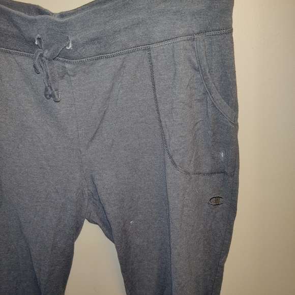 2 pairs of women's Champion joggers Large - Picture 3 of 7